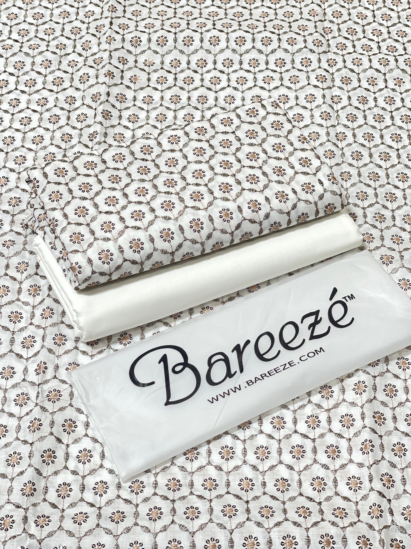 Bareeze Lawn 2pc Full Embroidery D#0141