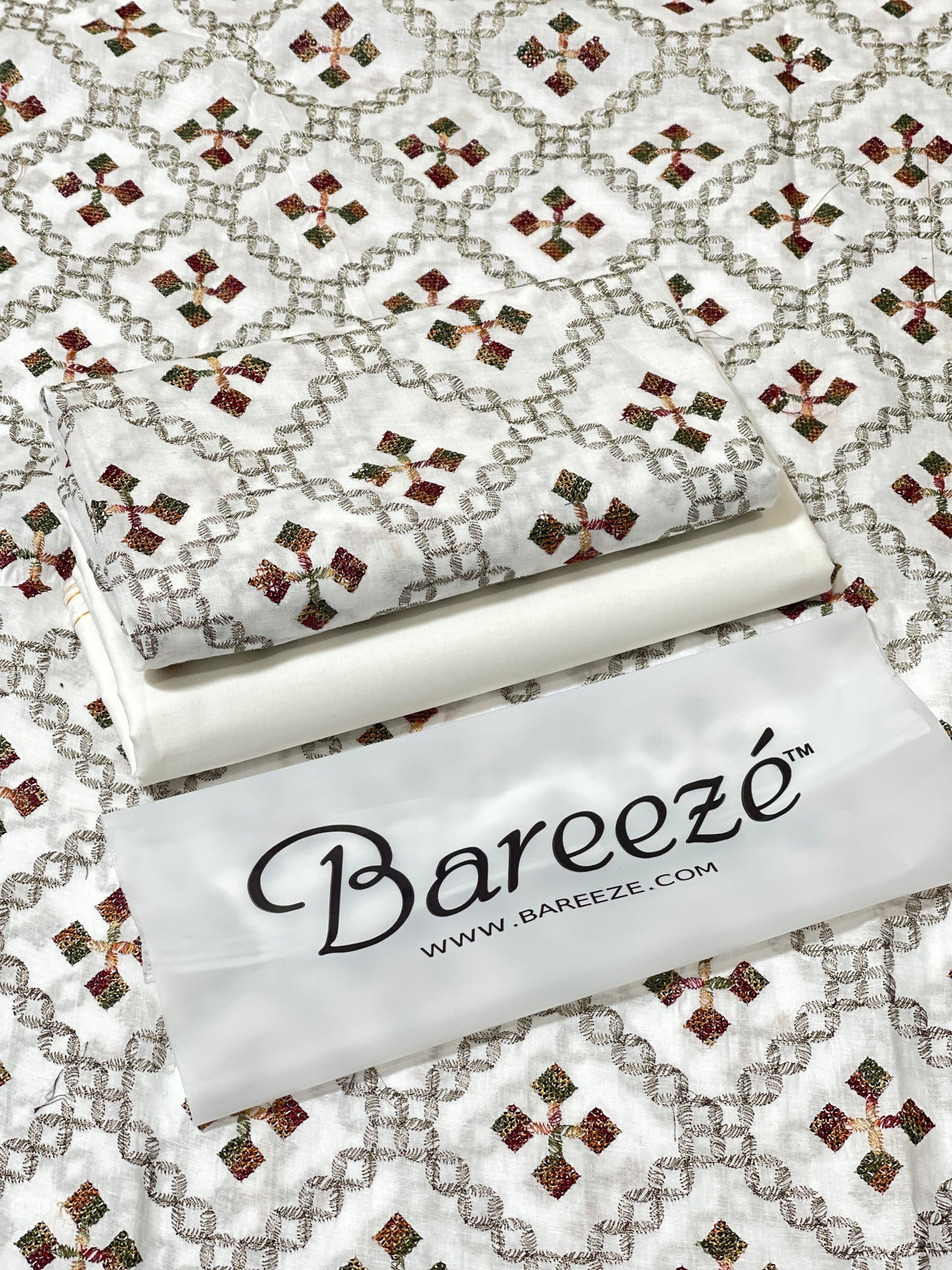 Bareeze Lawn 2pc Full Embroidery D#0139