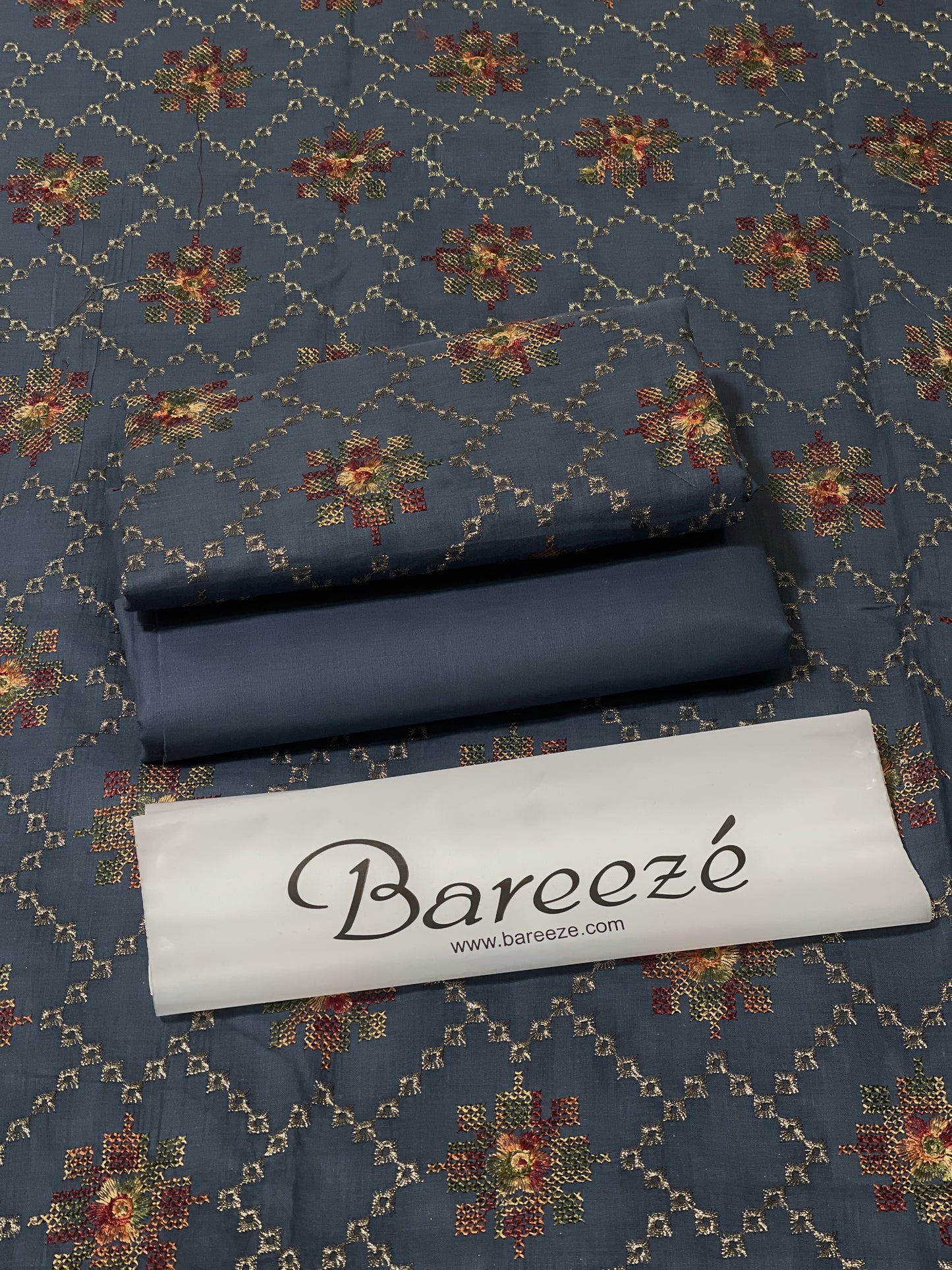 Bareeze Lawn 2pc Full Embroidery D#062