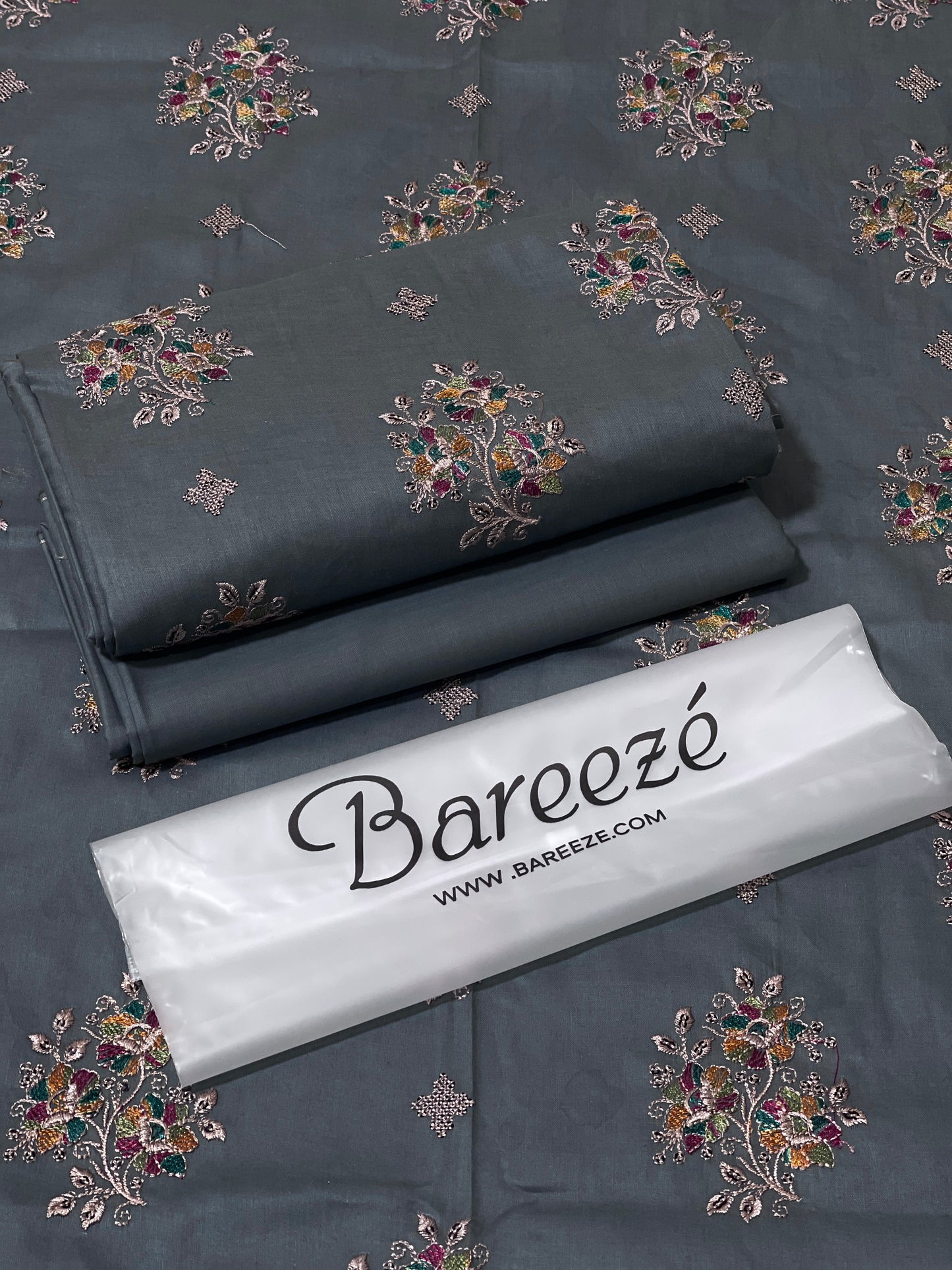 Bareeze Lawn 2pc Full Embroidery D#0153