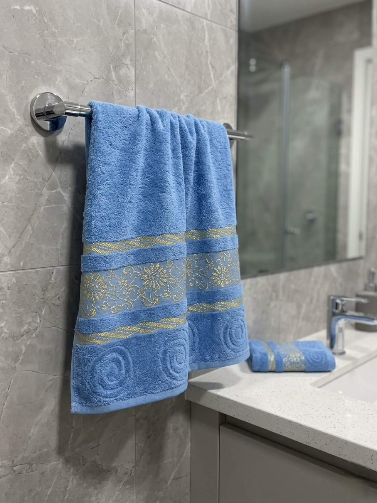 Best Bath Towels for Every Bathroom | Plush & Absorbent D007